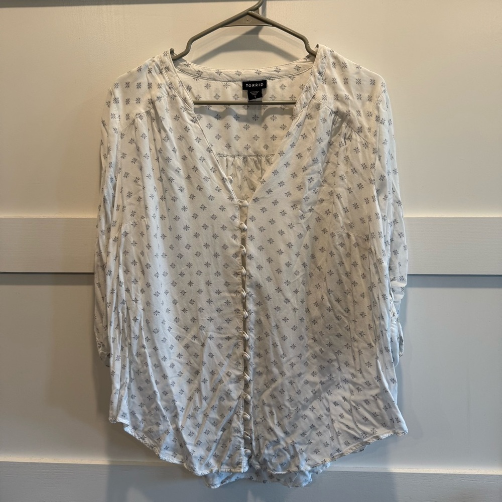 Torrid White Patterned Blouse